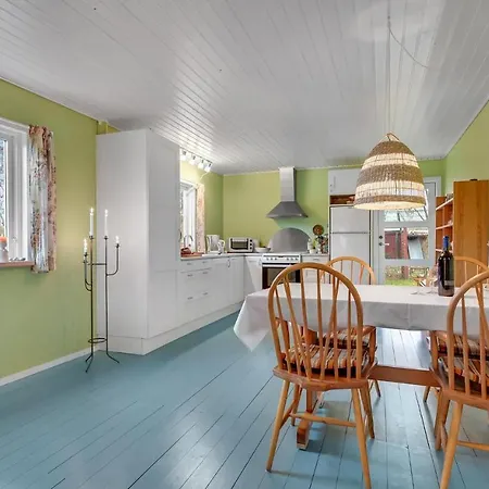 Casa vacanze 2 Bedroom Awesome In Sjaellands Odde Yderby