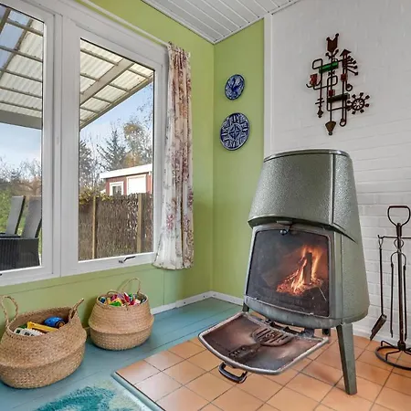 Casa vacanze 2 Bedroom Awesome In Sjaellands Odde *