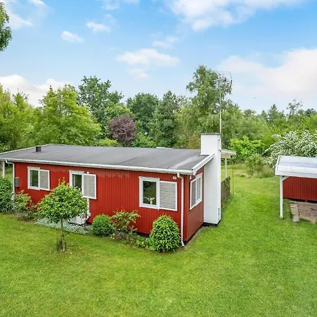 2 Bedroom Awesome In Sjaellands Odde *
